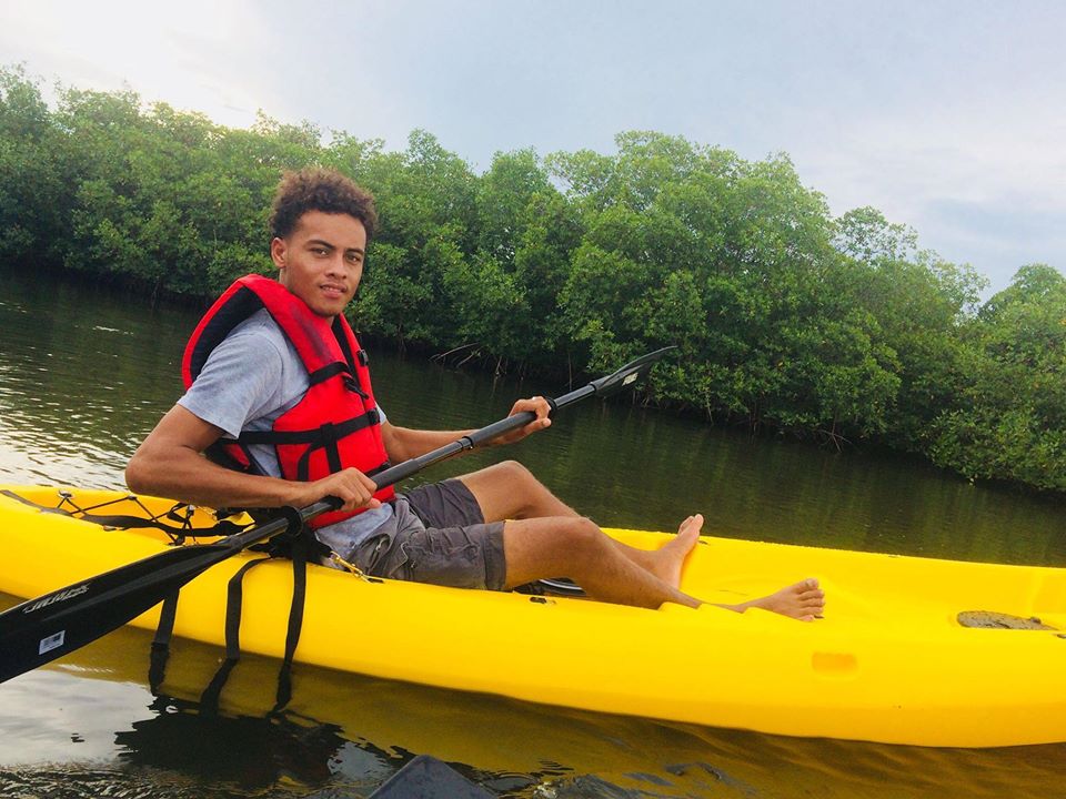 Belize lagoon kayaking